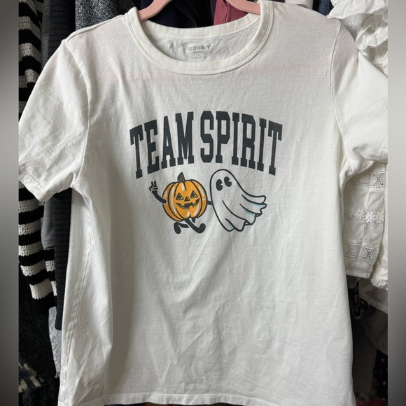 Old Navy Tops - Old NAvy White Team Spirit Graphic T-Shirt